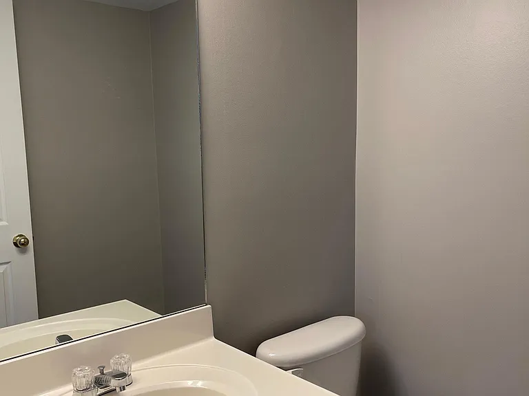 625 Hampton Way #2 — Photo 4
