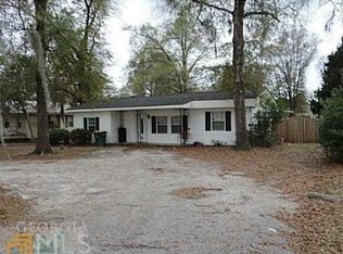 202 S Railroad Ave, Springfield, GA 31329