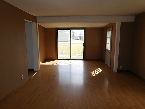 4th image of 340 N McClure Ave