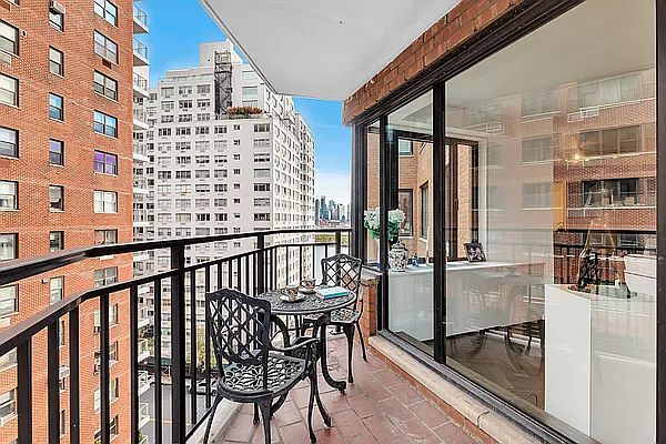 1st image of 60 Sutton Pl #11BN