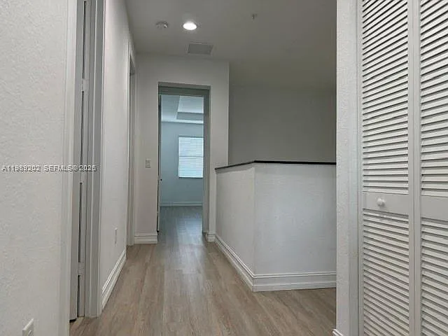 11524 SW 16th St — Photo 19