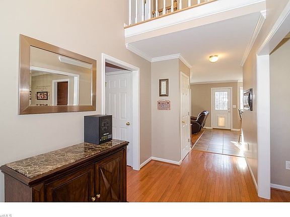 3rd image of 7773 Springdale Meadow Dr