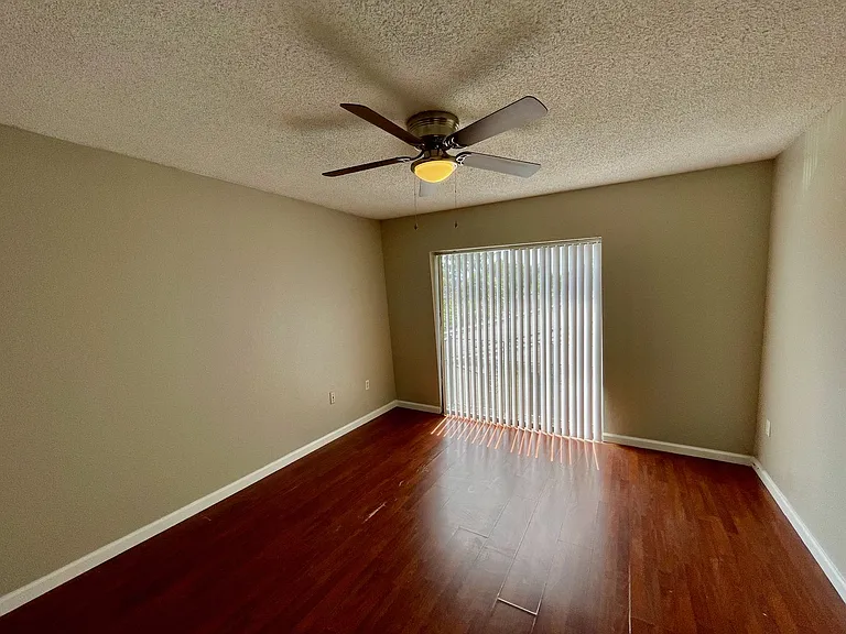 6083 S Village Cir — Photo 15