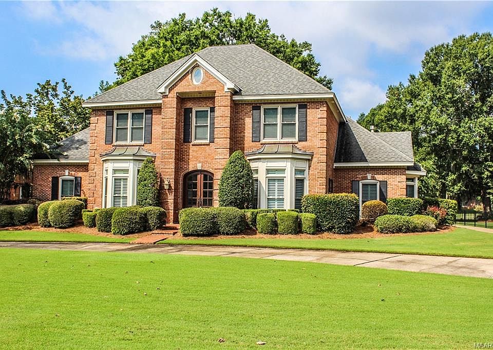 1st image of 8018 Lakeridge Dr