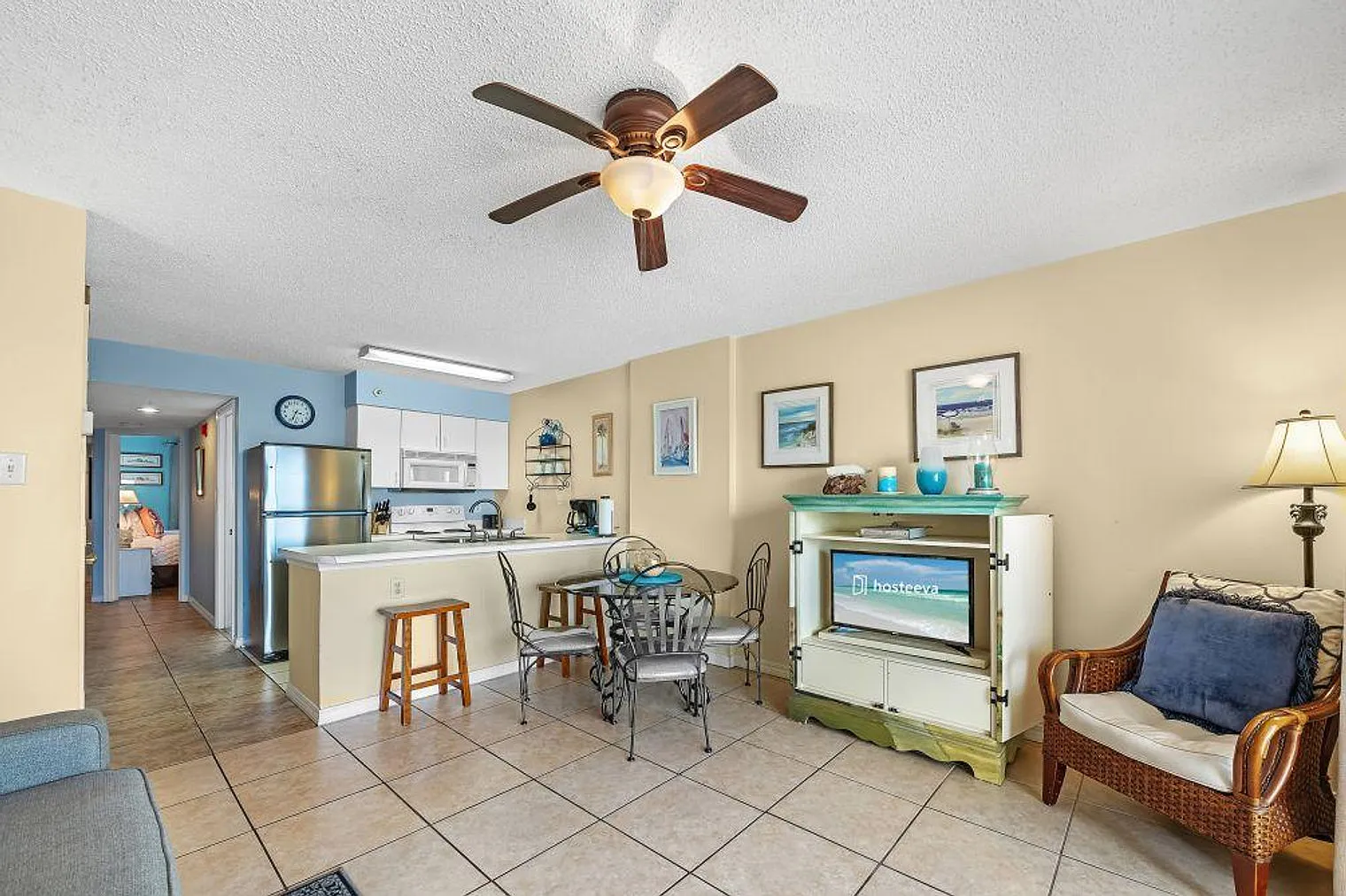 1 bed, 2.0 bath, 796 sqft, $3,562 — Photo 3