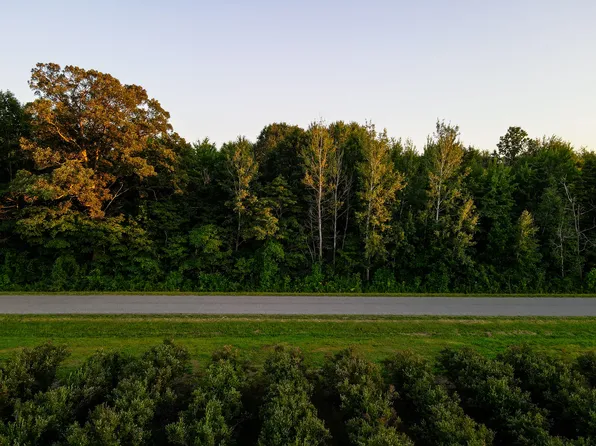 16th Ave, Grand Junction, MI 49056