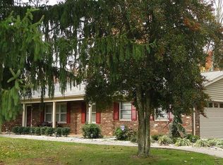 733 Schenley Rd, Knoxville, TN 37923