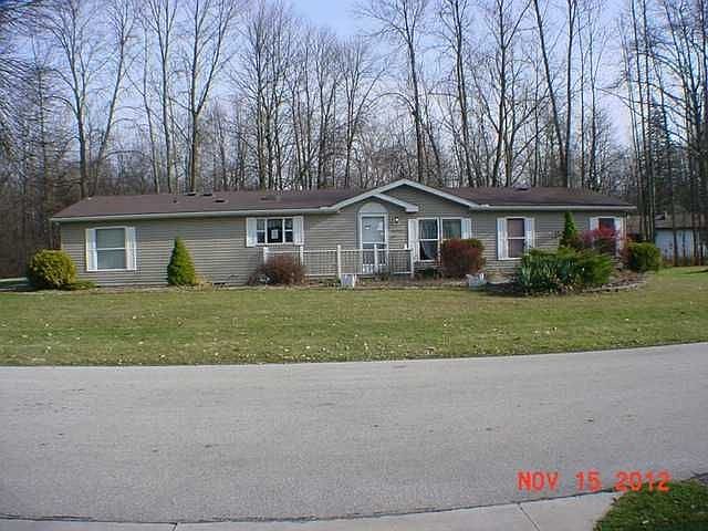 1st image of 3377 E Woodland Dr