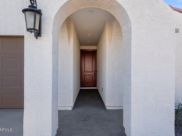 18111 W Hiddenview Dr, Goodyear, AZ 85338