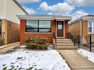 4816 W Foster Ave, Chicago, IL 60630