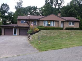 611 Jefferson St, Evans City, PA 16033