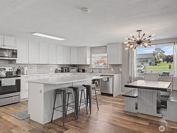 5th image of 337 N Clark Road