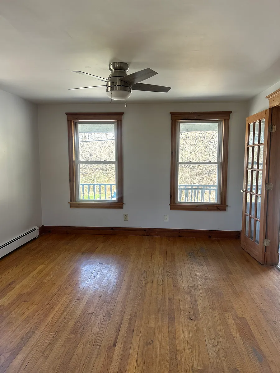 Building Photo - 14 Grand St #1