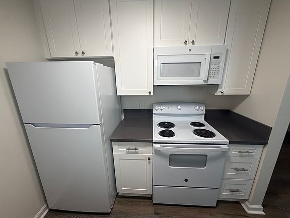 4th image of 1330 Eureka St #X