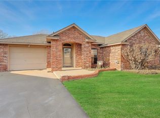 133 Elmwood Ave, Weatherford, OK 73096
