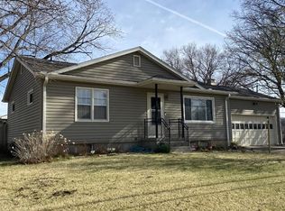 2312 E 9th St, Fremont, NE 68025