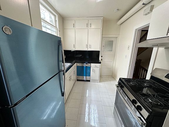 5th image of 2060 Green St #955R