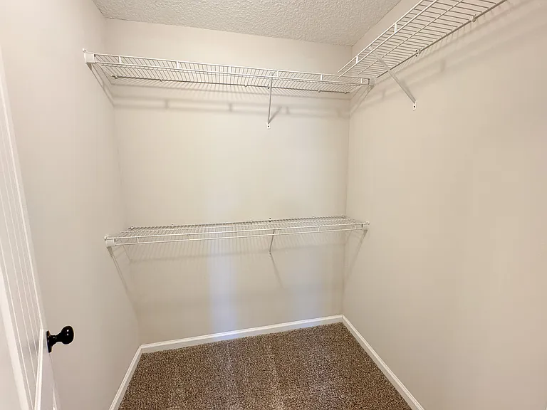 519 Deerchase Ct — Photo 8