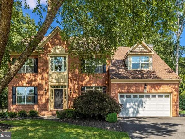 7704 Saint George Pl, Ijamsville, MD 21754