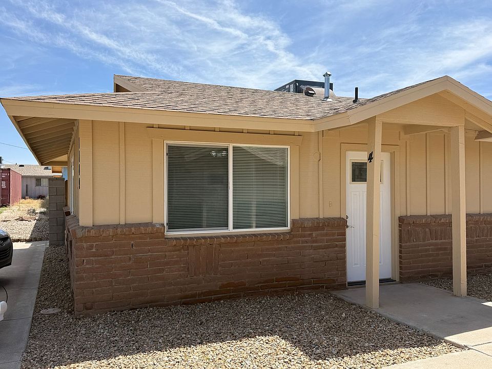 1st image of 3849 N Roosevelt St #4