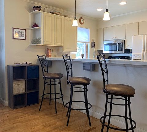 2nd image of 570 Homestead Dr APT 40