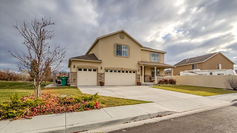 Curb view 1