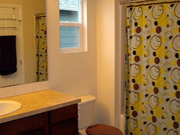 Upstairs Full Bath