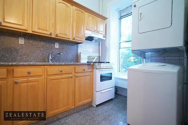 Rented by ZealEstate Group Inc | media 2