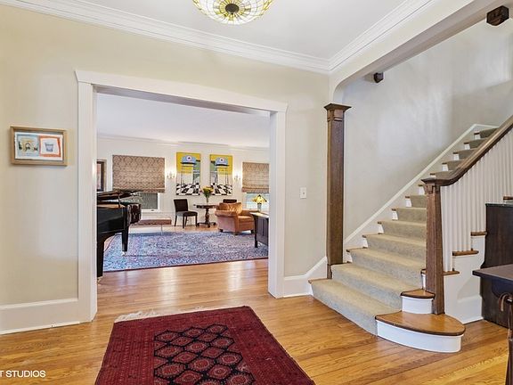 2nd image of 206 Cumberland Ave
