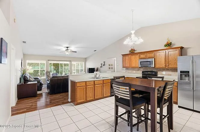 1015 Homewood Ave — Photo 10