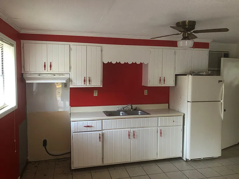 Guest House Kitchen
