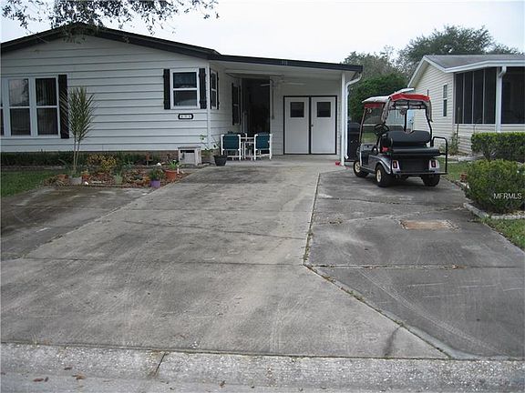 2nd image of 105 Pine Pl