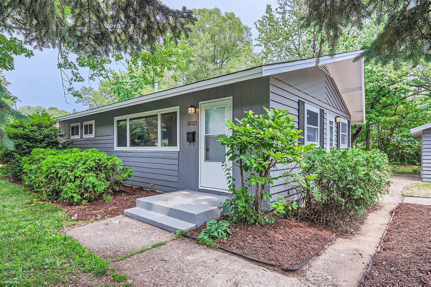 10325 Washburn Ave S, Bloomington, MN 55431 Zillow