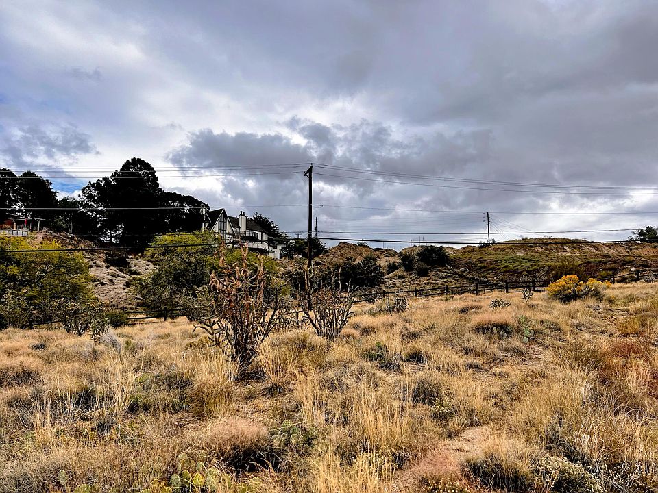 1st image of Hidden Valley Lamp Post SE