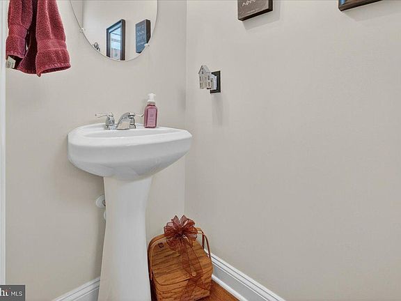 4th image of 51 Lukens Mill Dr #160