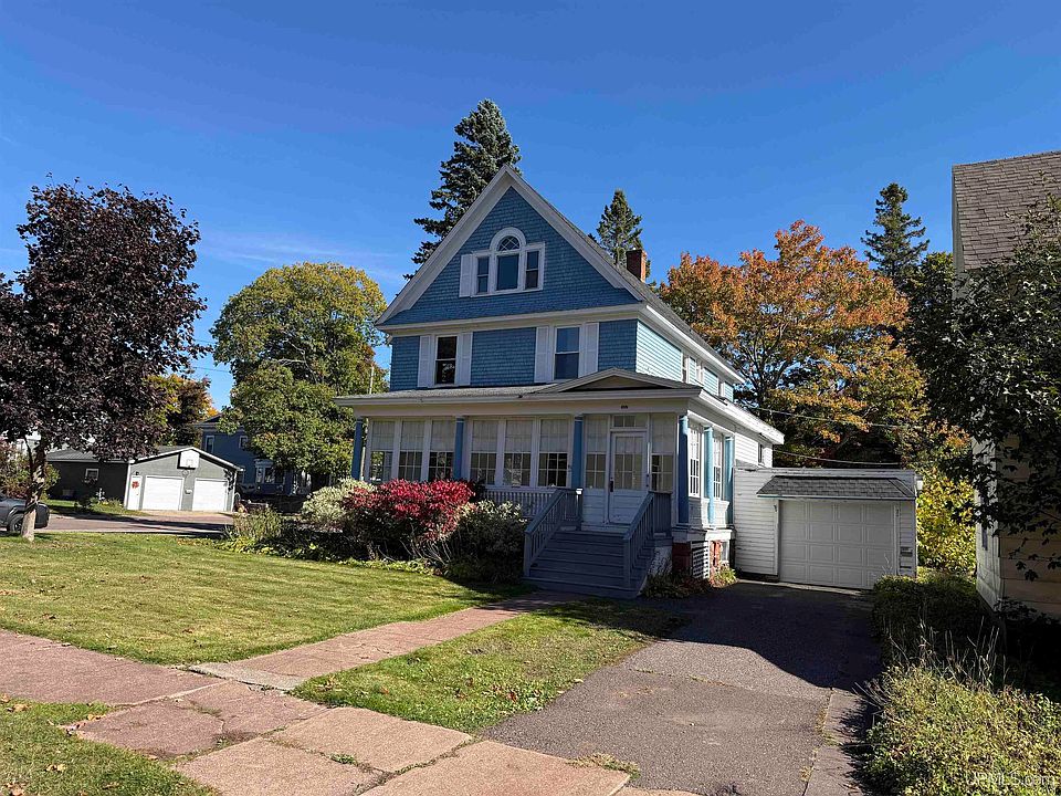 1st image of 302 Iroquois St