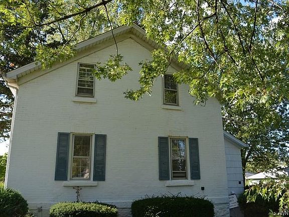 3rd image of 62 Saint Amelia Dr