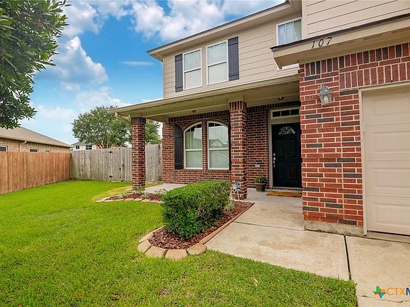 3rd image of 107 Heritage Oak Ct