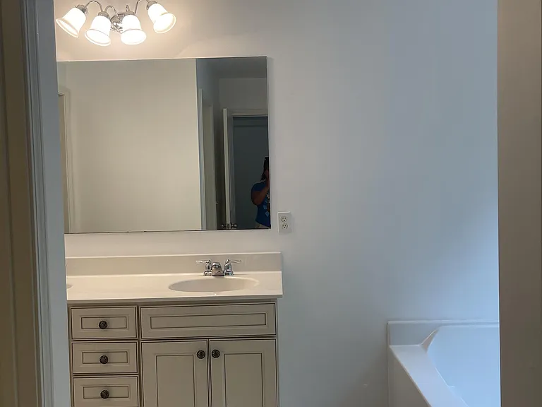 765 Westmoreland Ln — Photo 33