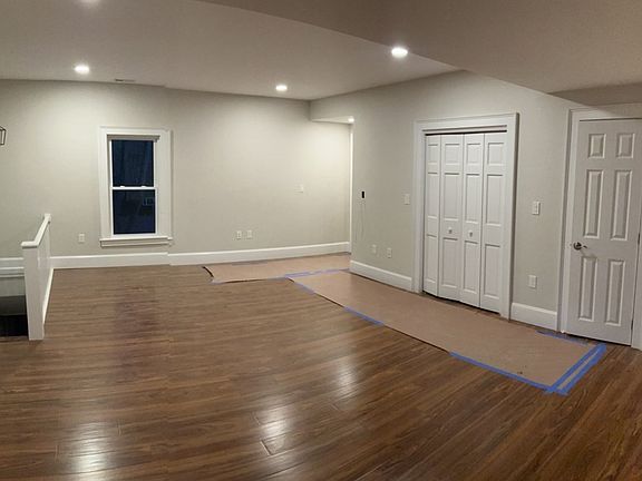 3rd image of 51 Mount Vernon St APT 3