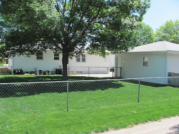 3rd image of 1034 Sheridan Ave