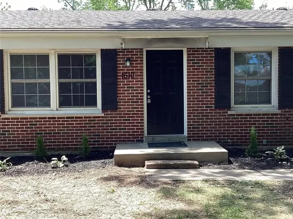 1510 Beecher Dr, Saint Louis, MO 63136