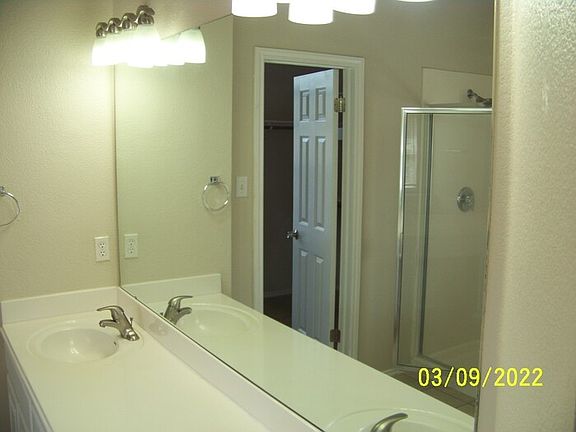 2nd image of 2317 Oakshire Cv