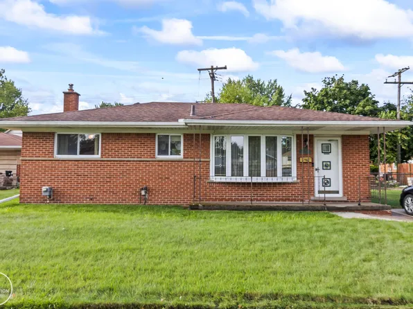 23920 Marston St, Clinton Township, MI 48035