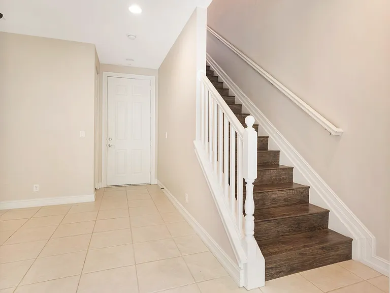 110 W Coda Cir — Photo 17