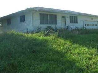 3422 Xx Ave, Belle Plaine, IA 52208