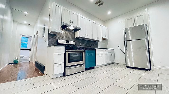 1st image of 318A 21st St #3