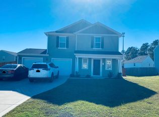 1718 Ennismore Rd, Hope Mills, NC 28348