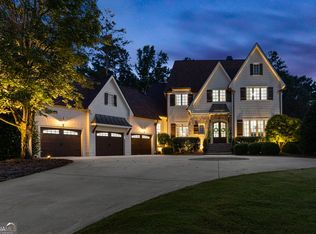 205 Newhaven Dr, Fayetteville, GA 30215