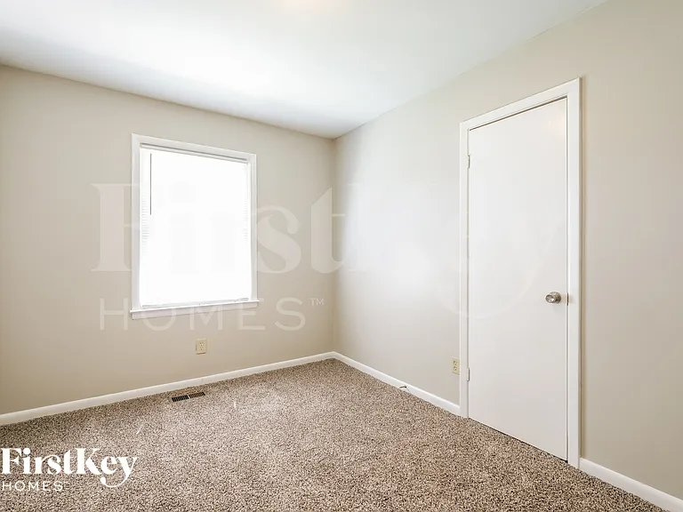 7016 Sun Valley Way — Photo 13